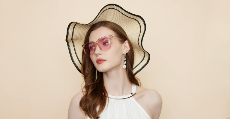 Dive into Luxury: Discover the Essence of Sophistication and Style at Vix Paula Hermanny