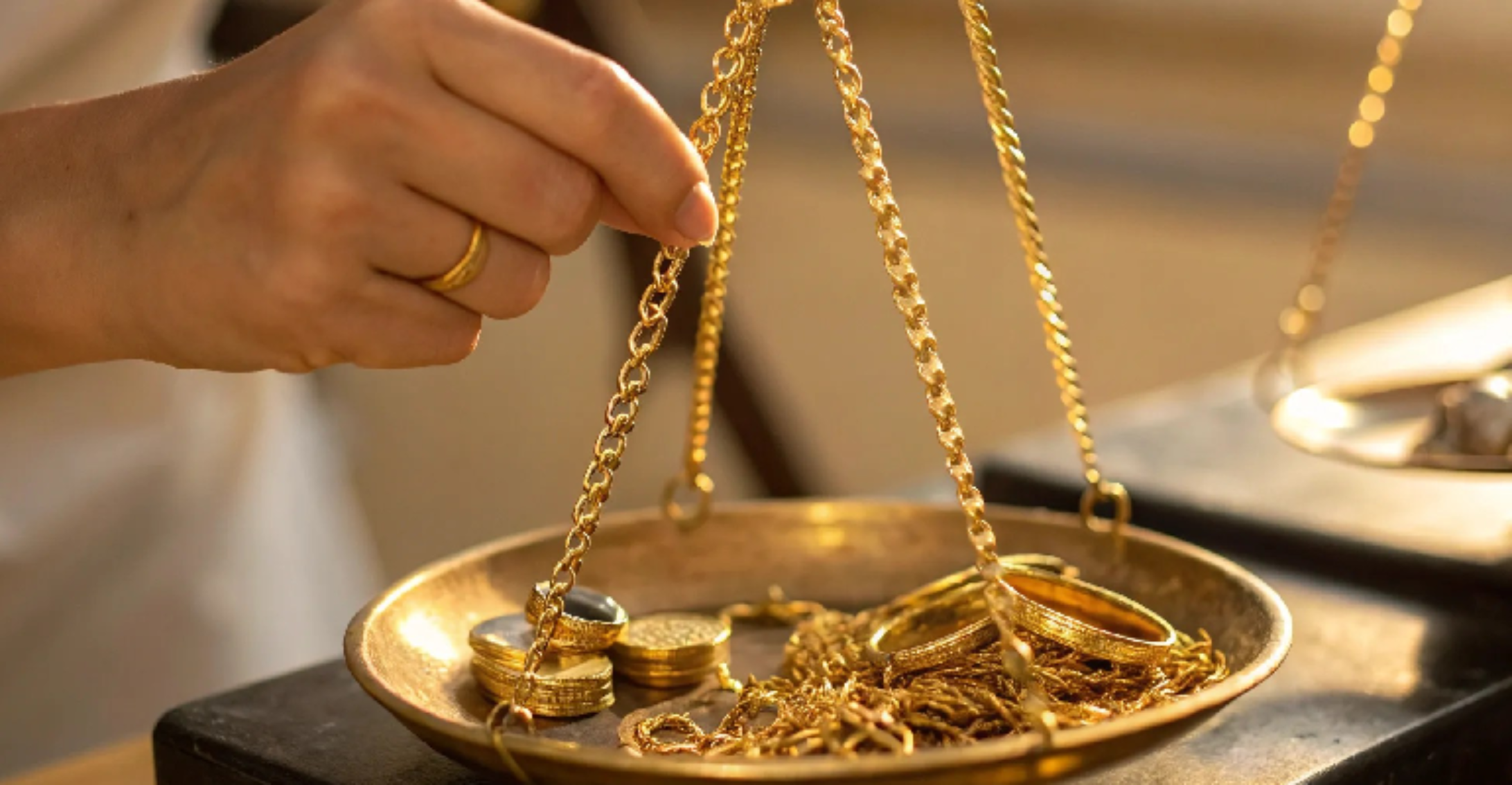 Gold Necklaces Worth Buying — Honest Picks That Last