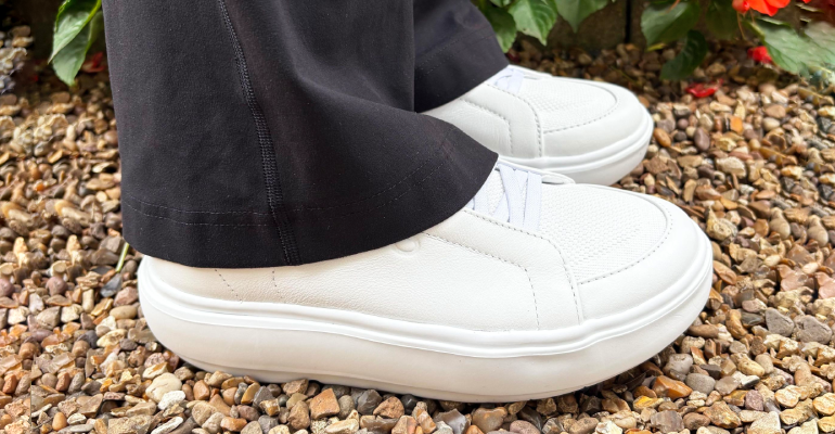 OOFOS Shoes Review &mdash; The Recovery Footwear Leader That Earns Its Podiatrist Endorsements