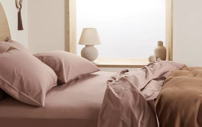 Parachute Linen Sheets Review &mdash; Are They Actually Worth the Hype?